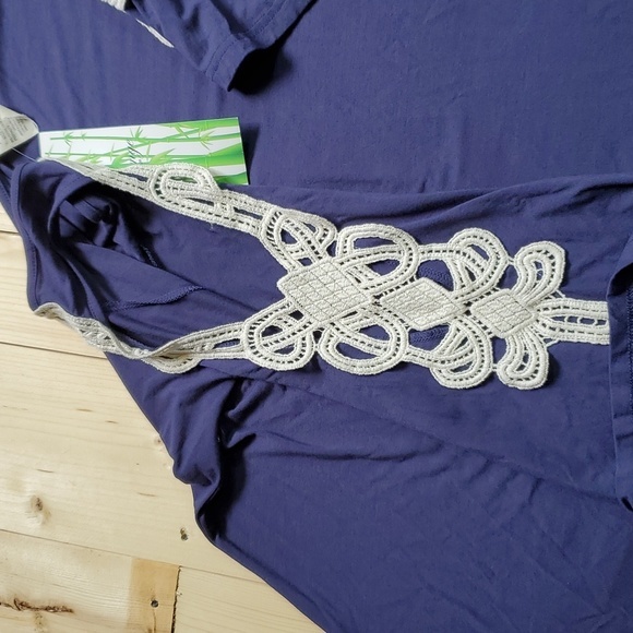 Orange Fashion Village top.‎ (NWT) - Picture 4 of 7